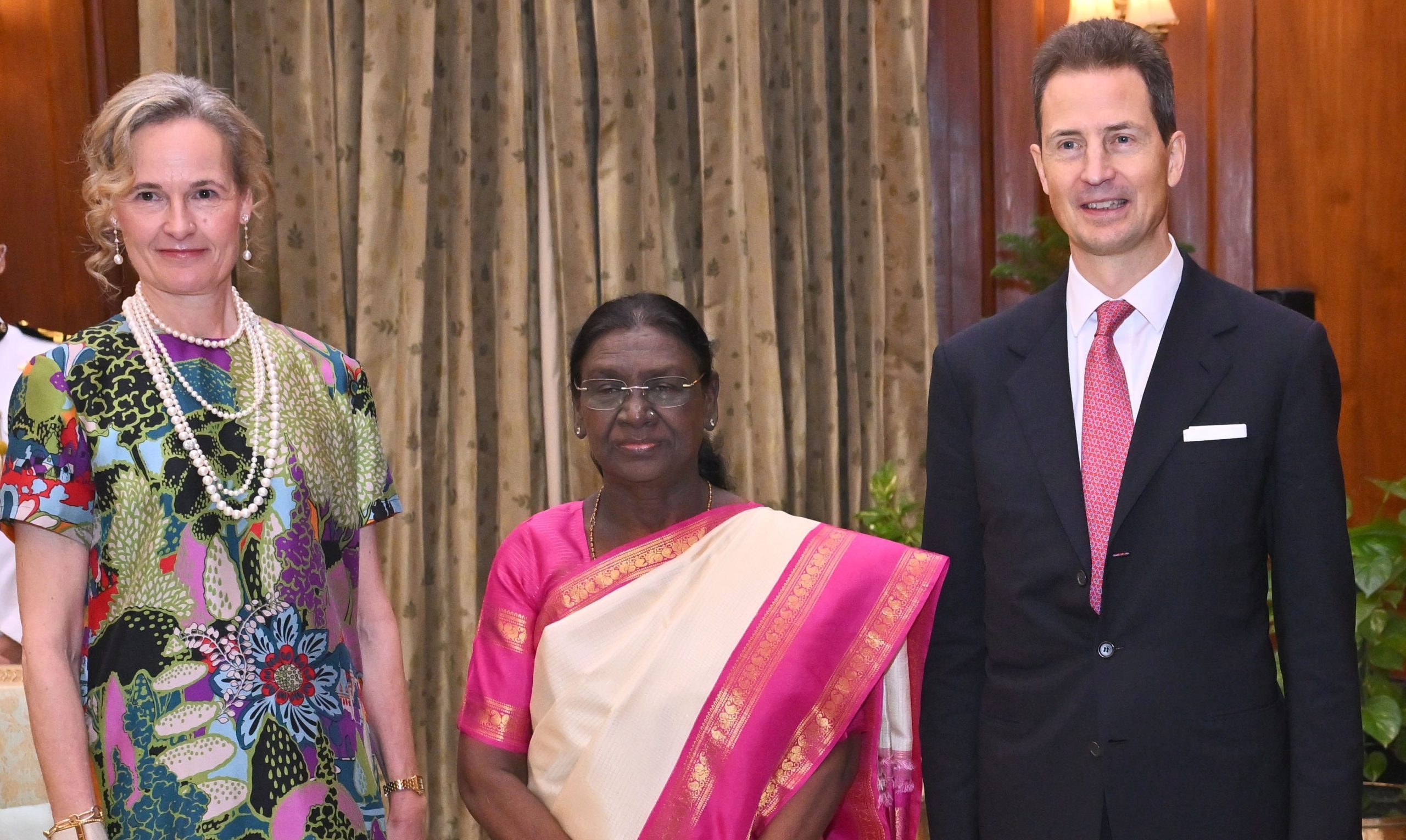 President Droupadi Murmu Hosts Prince Alois and Princess Sophie of Liechtenstein at Rashtrapati Bhavan